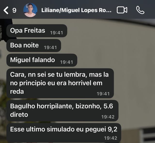 Print de WhatsApp: aluno relata evolução na redação