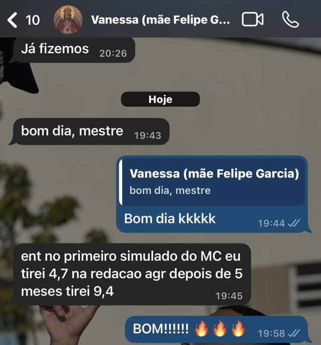 Print de WhatsApp: aluno relata evolução na redação