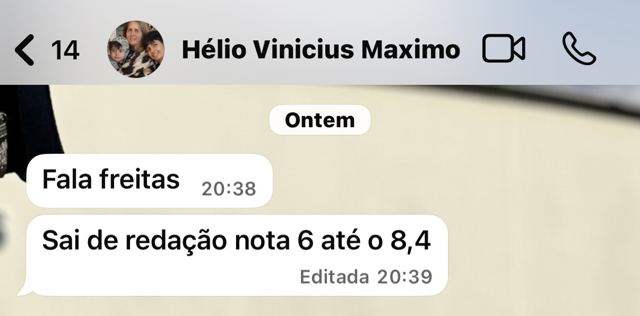 Print de WhatsApp: aluno relata evolução na redação